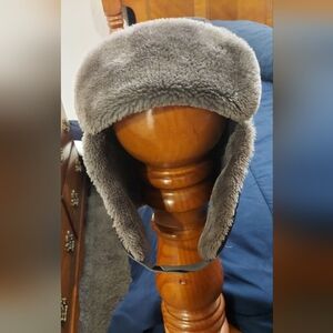 Swiss Tech Kids Hat with Ear Flaps - Black and Gray